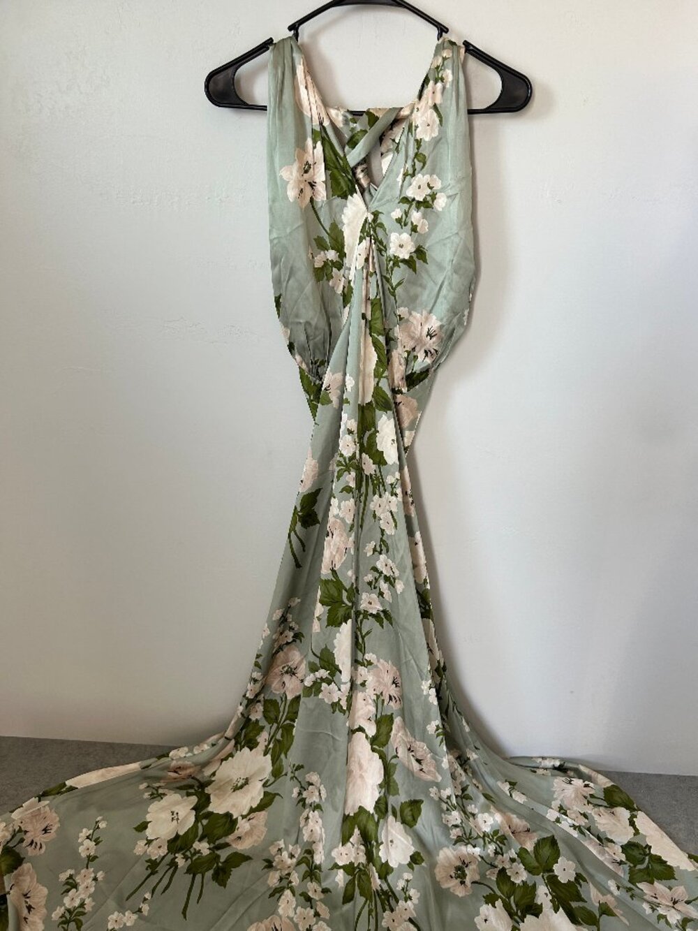 NWT Reformation Veria Silk Maxi Dress Green Floral Halter Open Back Size 6